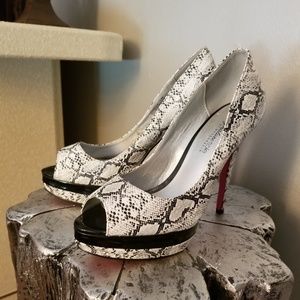 ShoeDazzle Snakeskin Heels